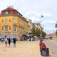 Warsaw: Krakowskie Przedmiescie Street